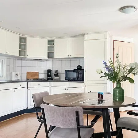 Lovely Stacaravan In With Wifi 3*